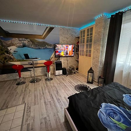 Monfas Apartment Provence In Prague Luaran gambar