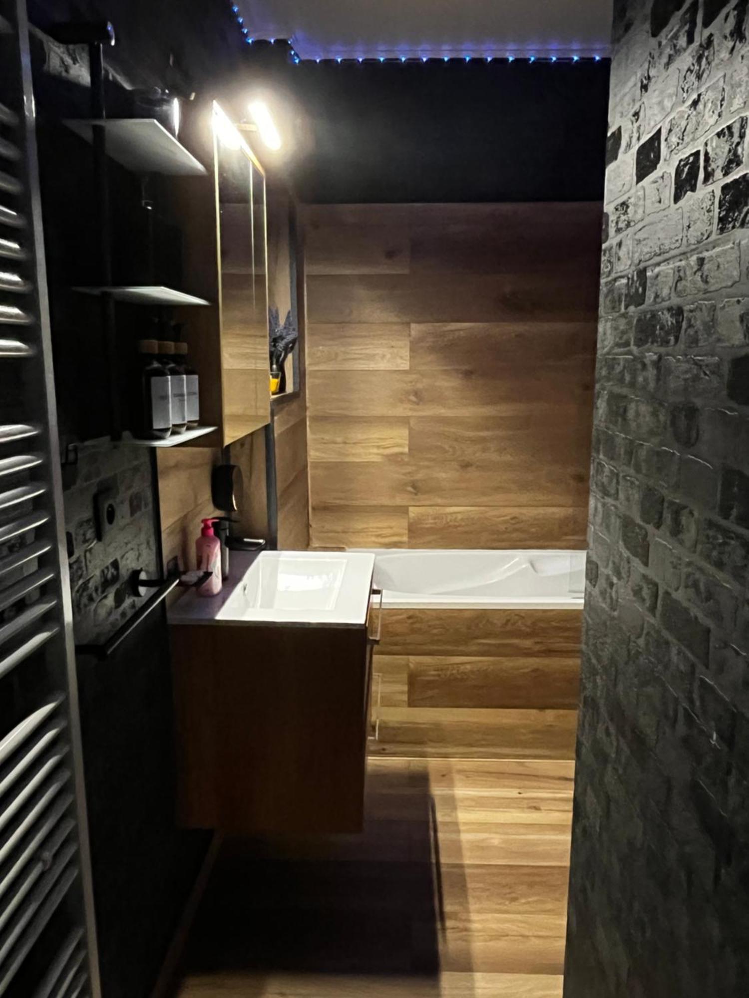 Monfas Apartment Provence In Prague Luaran gambar