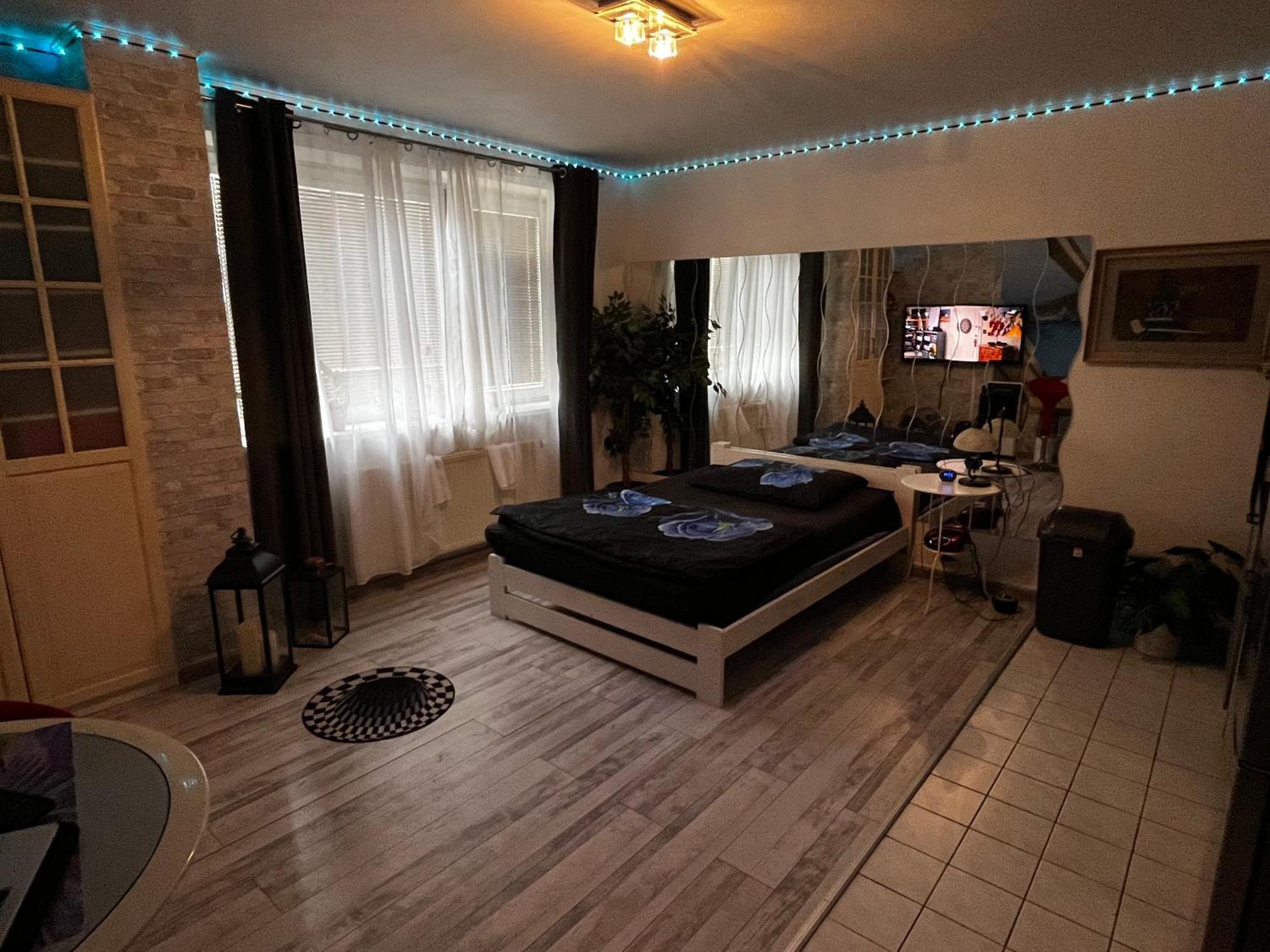 Monfas Apartment Provence In Prague Luaran gambar