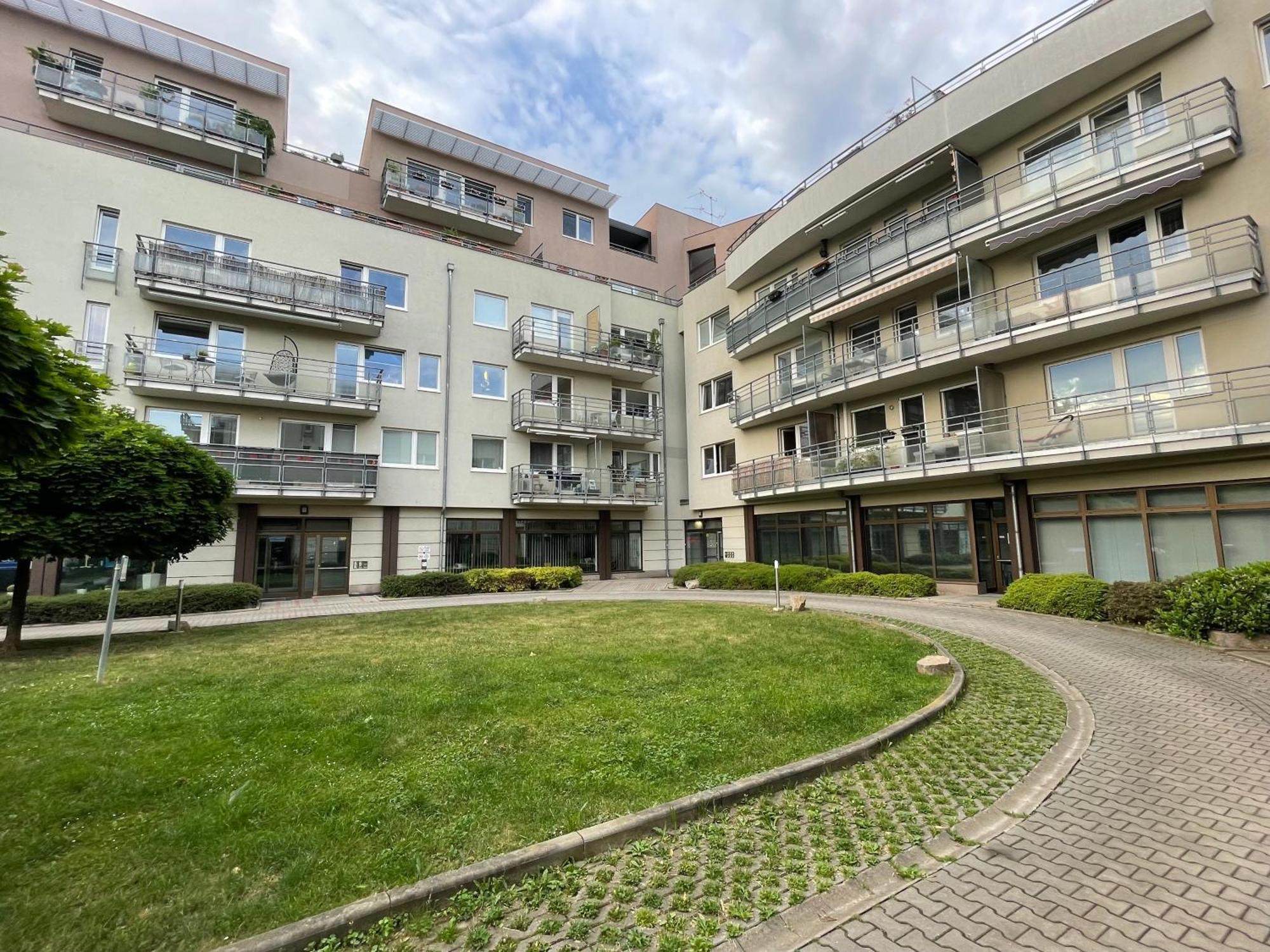 Monfas Apartment Provence In Prague Luaran gambar